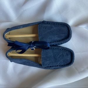 Navy suede driving shoe, size 10